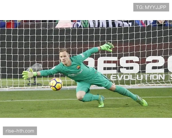 顶级门将巅峰对决：奥布拉克与特尔施特根表现深度解析与未来走势对比