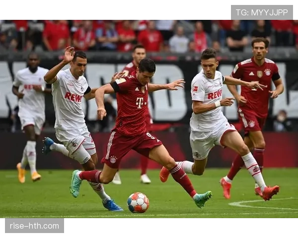 莱万多夫斯基领导力解析：拜仁锋线核心如何建立球队权威