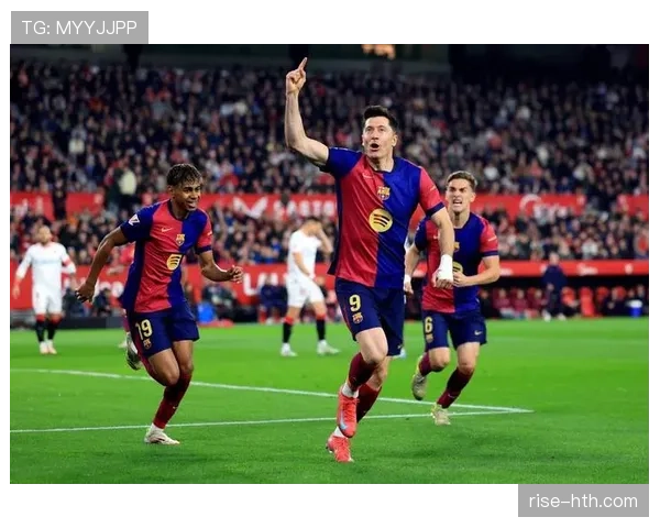 莱万关键战表现稳定性及比赛影响力解析